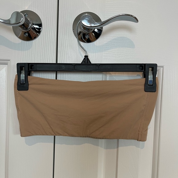 SKIMS Fits Everybody Bandeau in Sienna - Picture 10 of 10